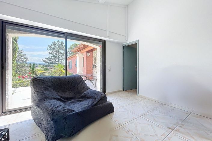 Image No.11-4 Bed House for sale