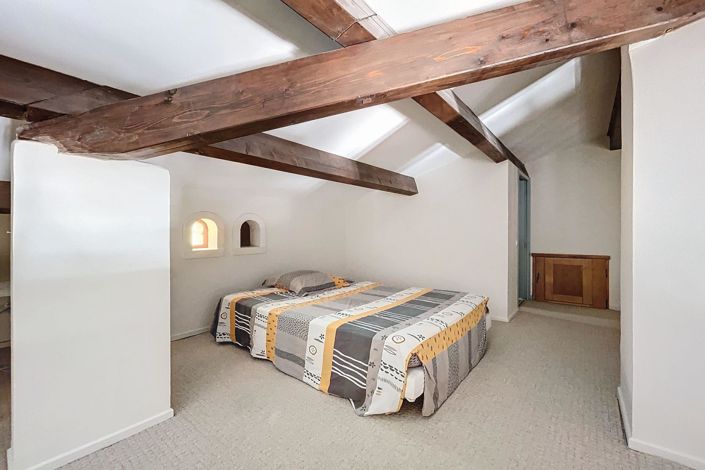 Image No.15-4 Bed House for sale