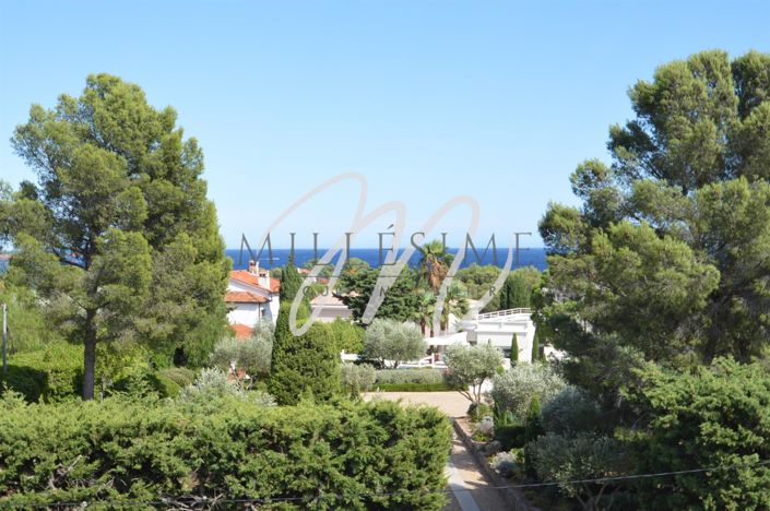 Image No.1-Propriété de 1 chambre à vendre à Saint-Raphael