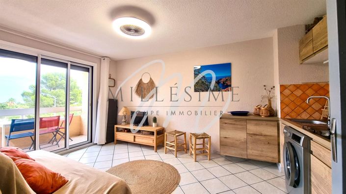 Image No.2-Appartement de 1 chambre à vendre à Saint-Raphael