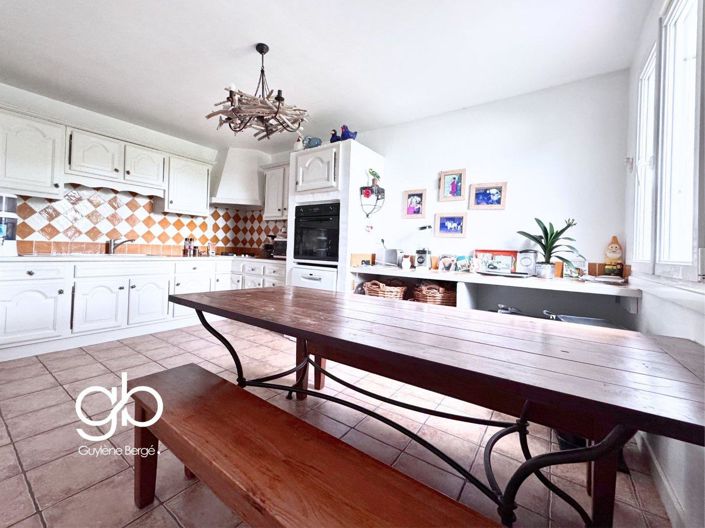 Image No.3-5 Bed House for sale