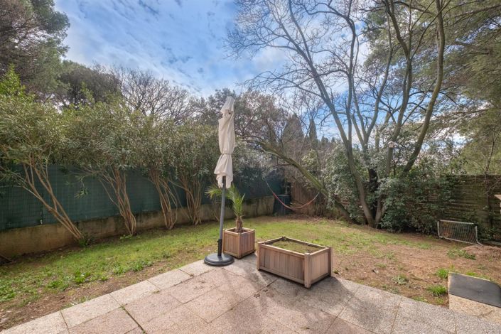 Image No.2-4 Bed House for sale