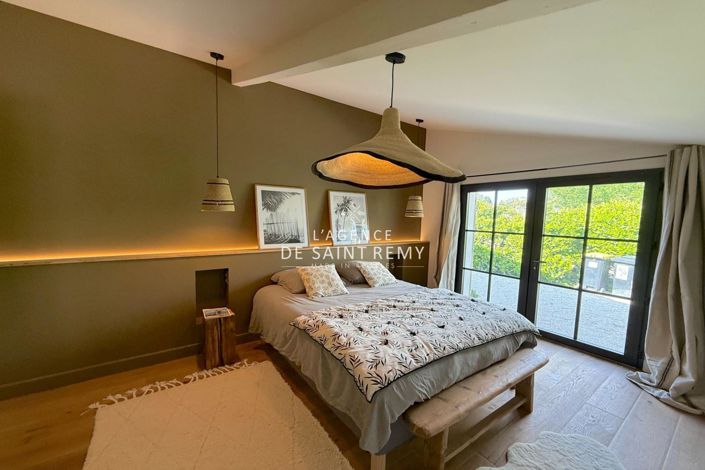 Image No.6-4 Bed House for sale