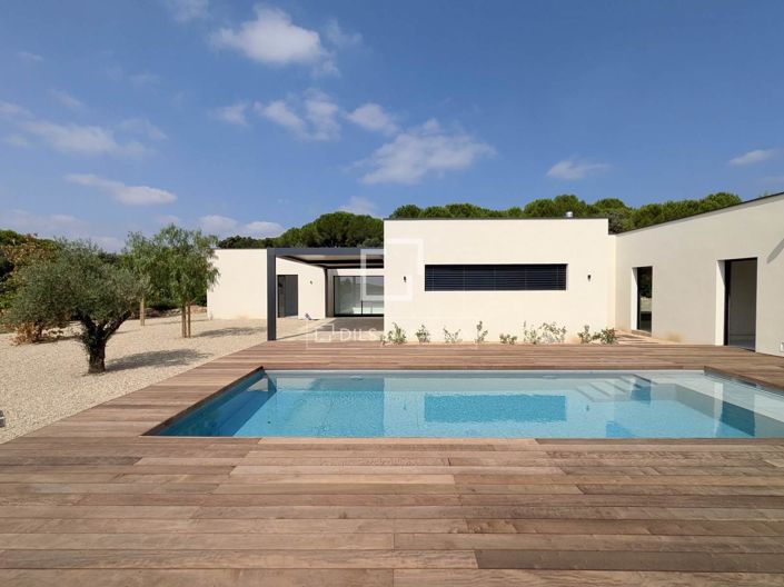 Image No.12-3 Bed House for sale