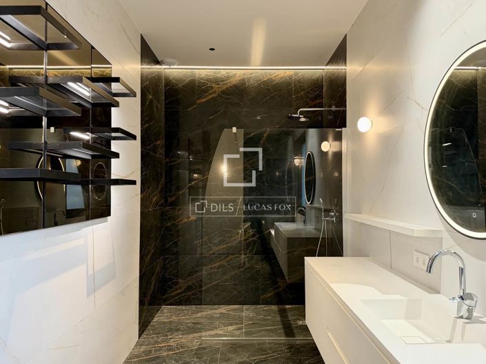 Image No.19-3 Bed House for sale