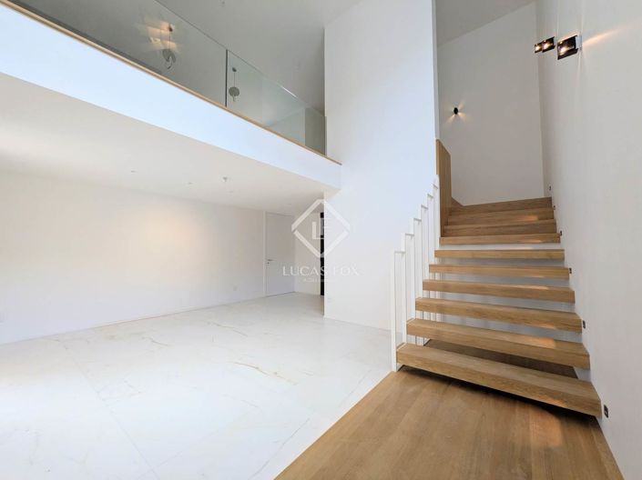 Image No.22-3 Bed House for sale