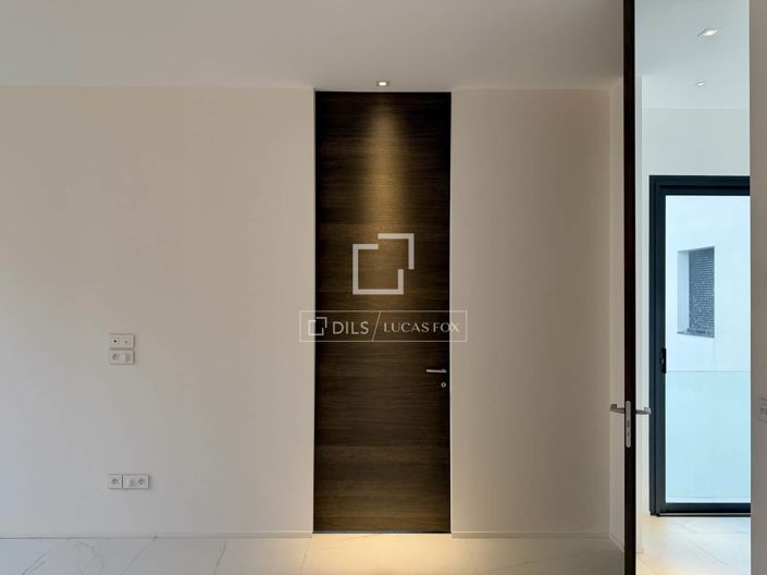 Image No.29-3 Bed House for sale