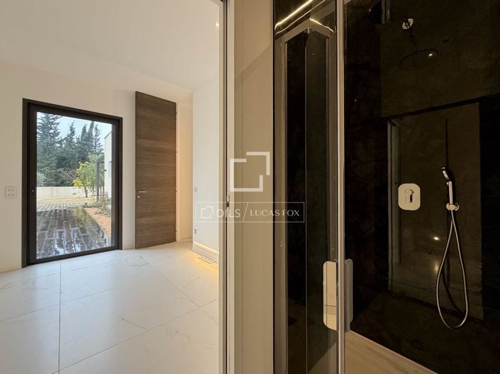 Image No.31-3 Bed House for sale