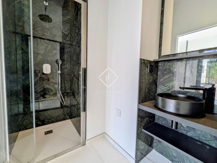 Image No.38-3 Bed House for sale