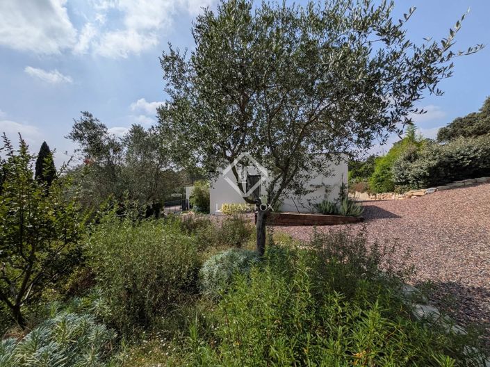 Image No.44-3 Bed House for sale