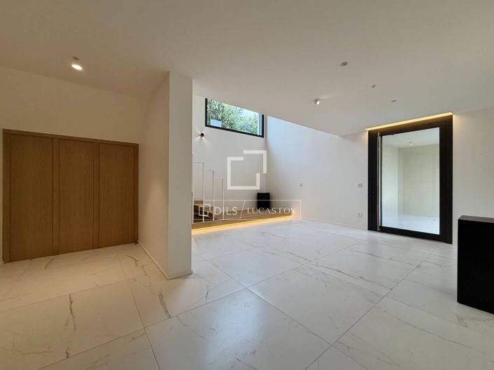 Image No.49-3 Bed House for sale