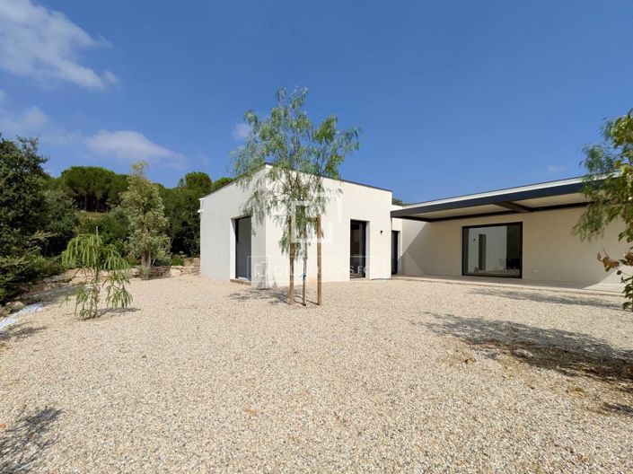 Image No.52-3 Bed House for sale