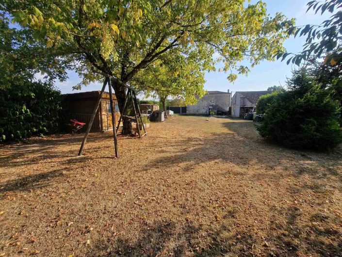 Image No.9-Maison de 2 chambres à vendre à Saint-Christoly-de-Blaye