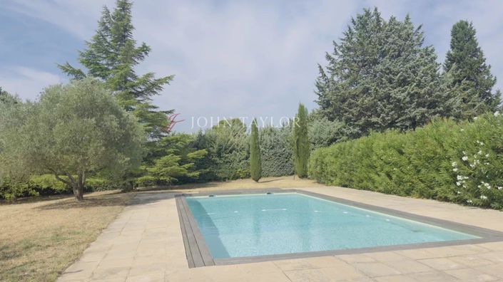 Image No.2-4 Bed House for sale