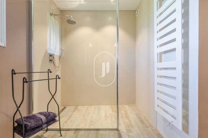 Image No.10-Maison de 4 chambres à vendre à Bonnieux