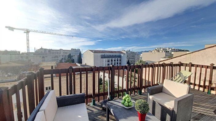 Image No.5-Appartement de 2 chambres à vendre à Cannes