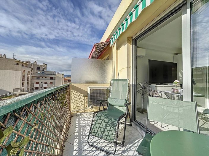 Image No.5-Apartment for sale