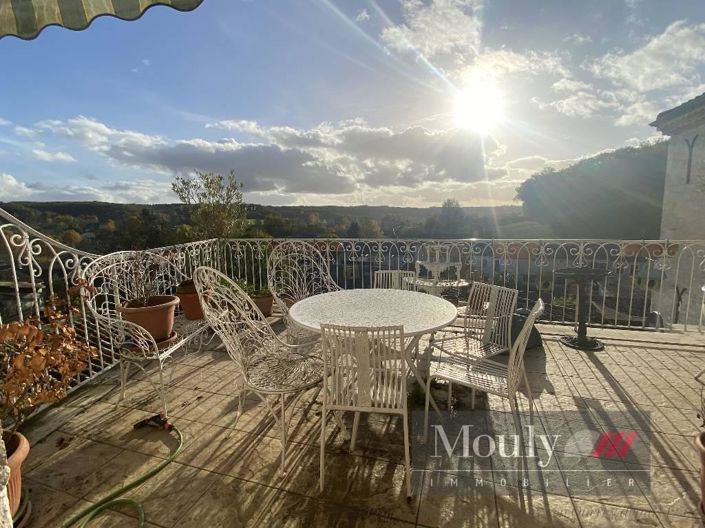 Image No.17-5 Bed House for sale