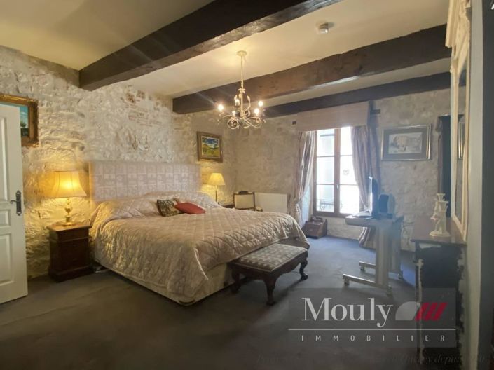 Image No.19-5 Bed House for sale