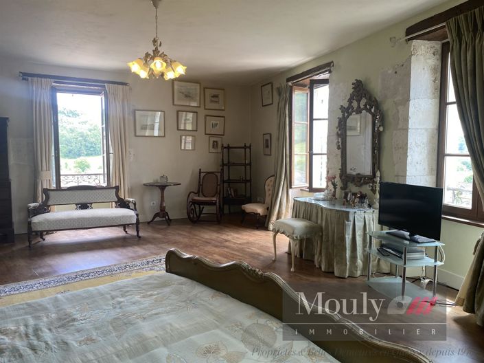 Image No.23-5 Bed House for sale