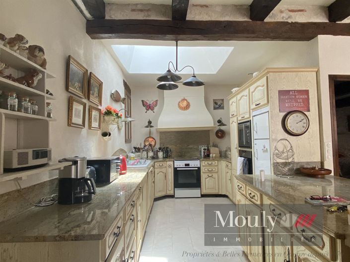 Image No.5-5 Bed House for sale