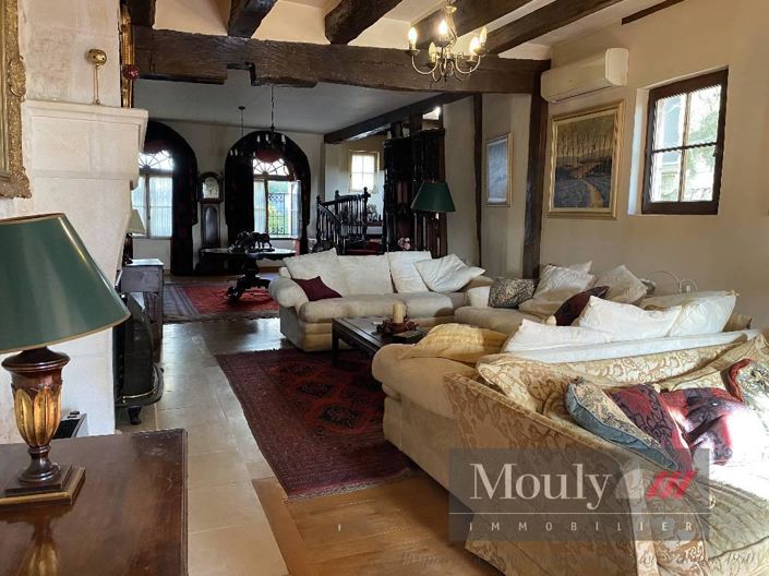 Image No.8-5 Bed House for sale