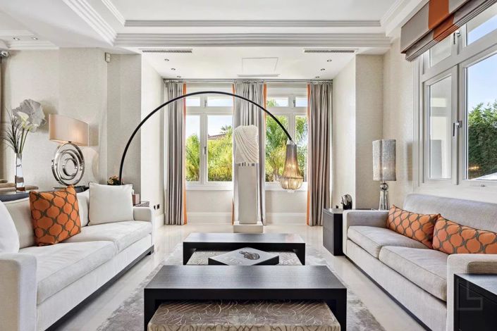 Image No.8-4 Bed House for sale