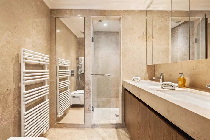 Image No.9-Propriété de 2 chambres à vendre à Cannes