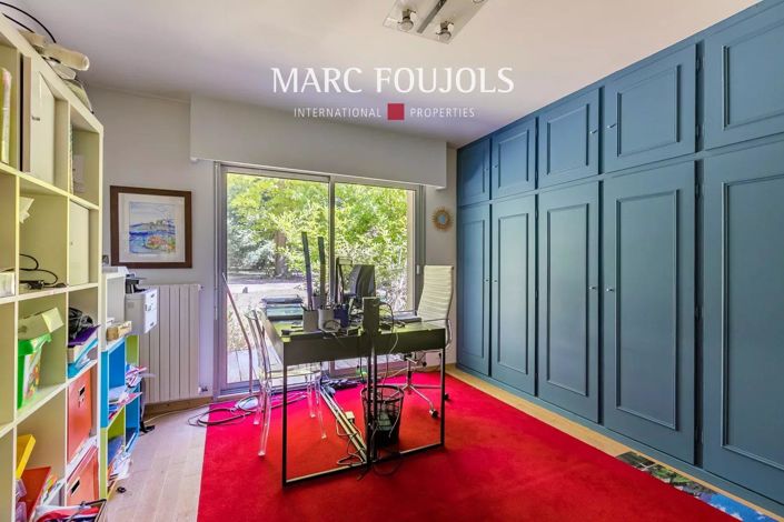 Image No.10-6 Bed House for sale