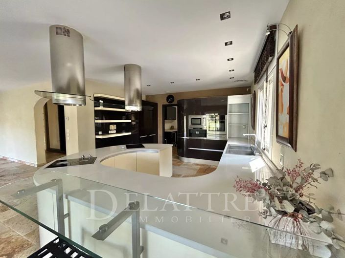 Image No.6-Maison de 5 chambres à vendre à Roquefort-les-Pins