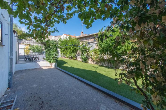 Image No.21-6 Bed House for sale