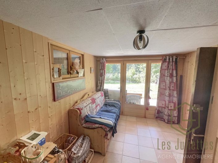 Image No.4-2 Bed House for sale