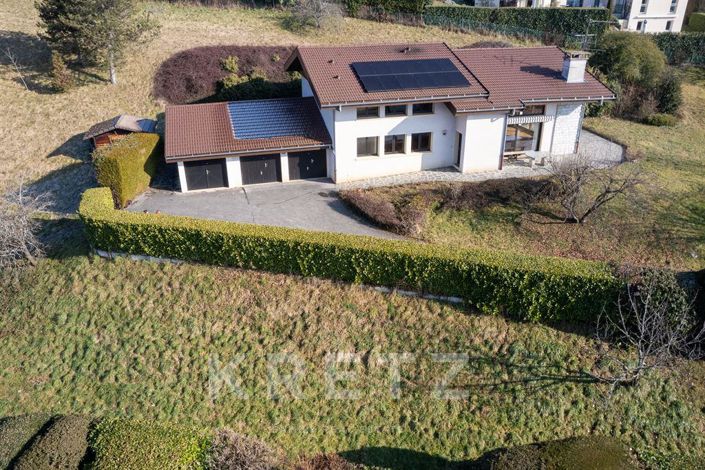 Image No.1-4 Bed House for sale
