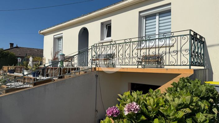 Image No.1-4 Bed House for sale