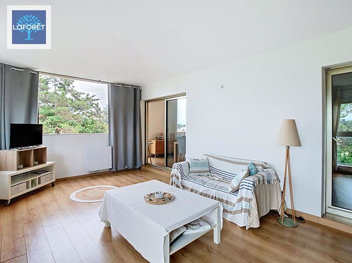 Image No.2-Appartement de 2 chambres à vendre à Antibes