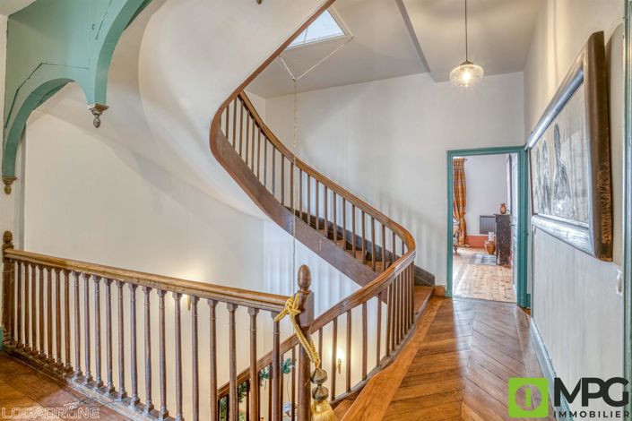 Image No.10-5 Bed House for sale