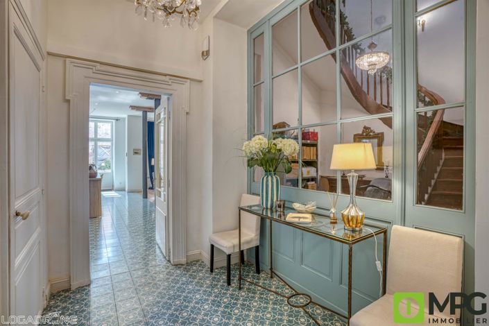 Image No.3-5 Bed House for sale