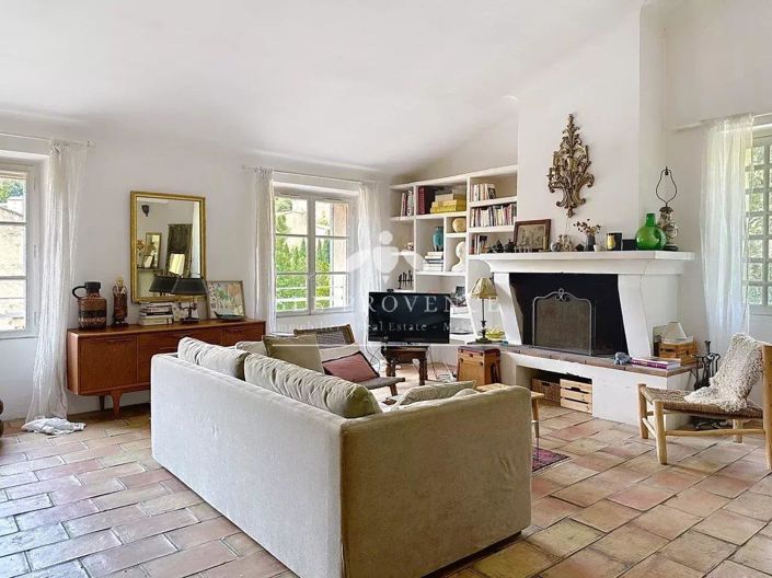 Image No.21-4 Bed House for sale