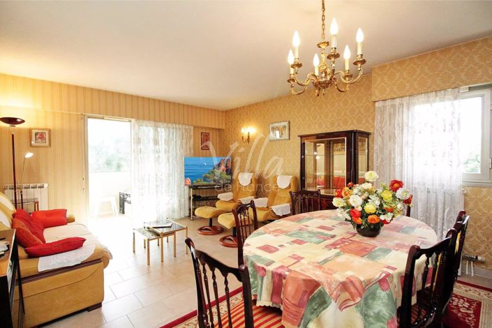 Image No.2-2 Bed Property for sale