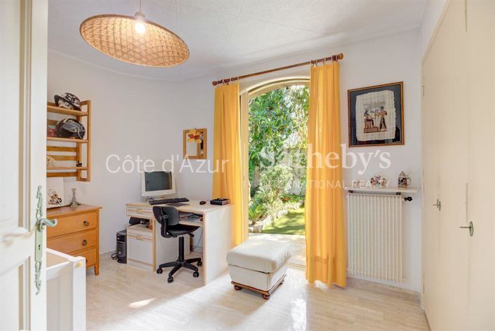 Image No.17-Propriété de 4 chambres à vendre à Cannes