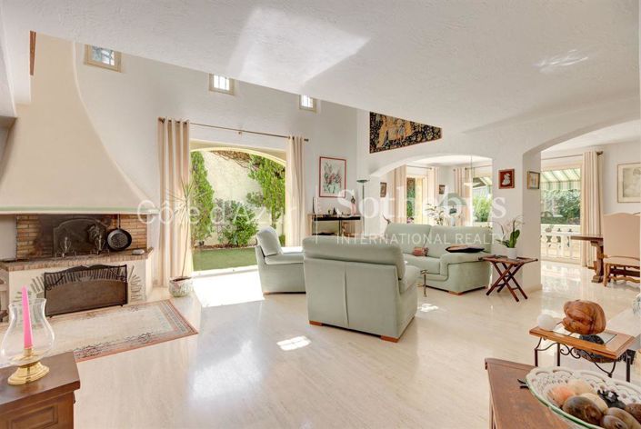 Image No.3-Propriété de 4 chambres à vendre à Cannes