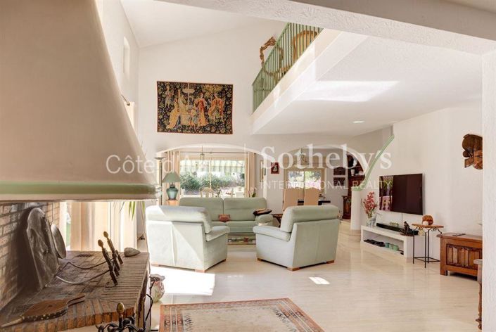 Image No.6-Propriété de 4 chambres à vendre à Cannes