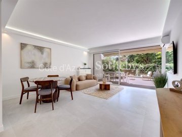 1 - Cannes, Apartment