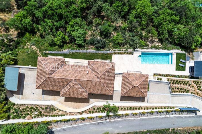 Image No.7-5 Bed House for sale