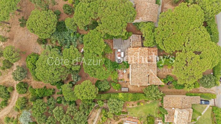 Image No.2-4 Bed House for sale