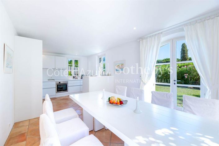 Image No.9-3 Bed House for sale