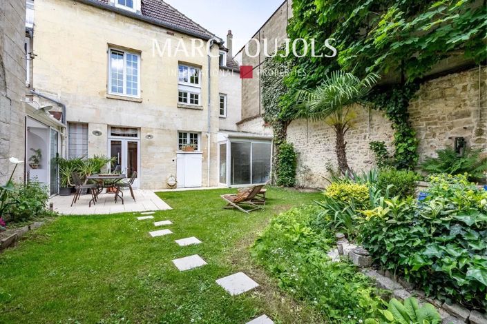 Image No.2-8 Bed House for sale