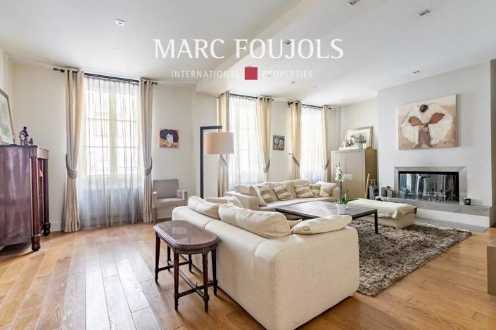 Image No.8-8 Bed House for sale