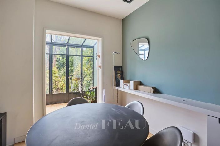 Image No.23-6 Bed House for sale