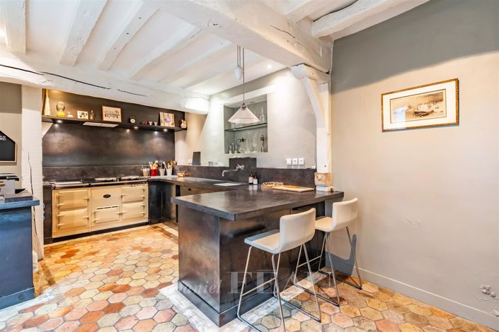 Image No.6-4 Bed House for sale